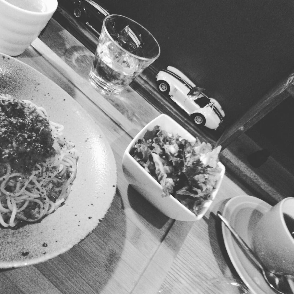 遅めの昼飯