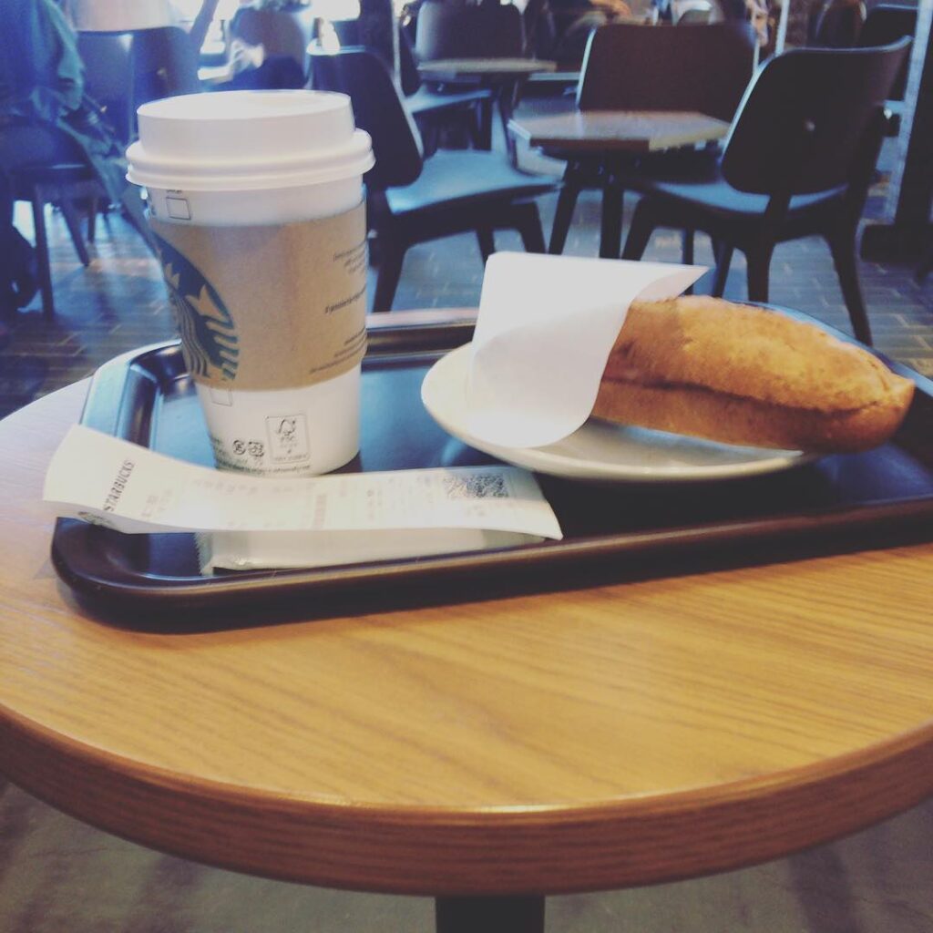 #上尾 お腹空いた… #スターバックス