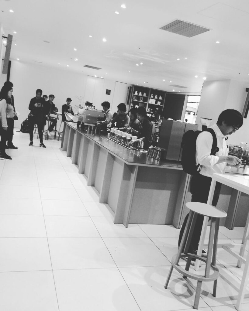今日の珈琲 #新宿駅 #bluebottlecoffee #ブルンジ #ドリップコーヒー