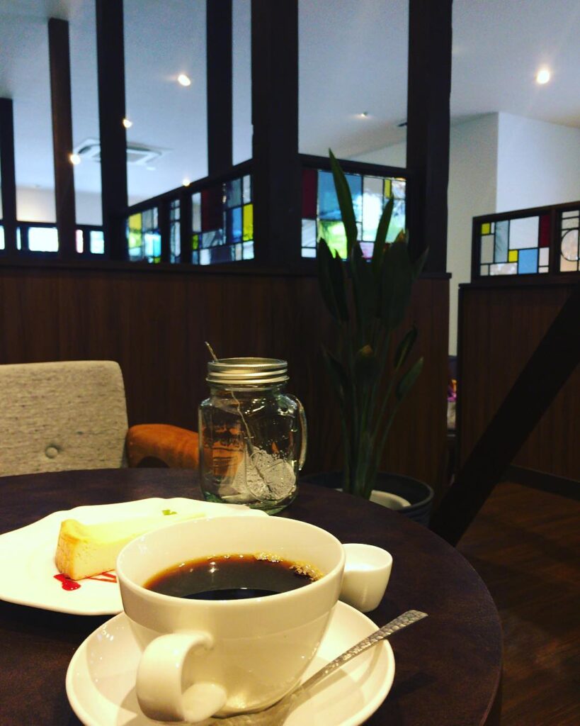 今日の珈琲 #suttendocoffee #上尾 #北上尾 #チーズケーキ #グアテマラ #読書